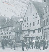 Im Hintergrund: Heilbronn um die Jahrhundertwende
(Entwurf Burkard Pfeifroth, Reutlingen)