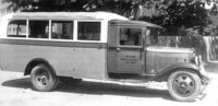 Eines der ersten Omnibus-Modelle aus der Karosseriewerkstatt von Gotthard Drögmöller – ein 16-Sitzer auf dem Fahrgestell eines Ford Modell AA; 1930
(Stadtarchiv Heilbronn)