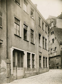 Das Hinterhaus Fleiner Str. 9a/7a von der Kleinen Nägelinsgasse aus - hier wohnte Friedrich Diem.
(Stadtarchiv Heilbronn)