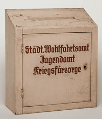 Briefkasten vom Gebäude Hohe Str. 10-12
(Städtische Museen Heilbronn 7565/1996)