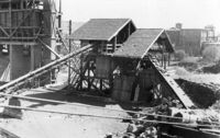 Trümmerverwertungsanlage der Firma Ensle; um 1947
(Stadtarchiv Heilbronn)